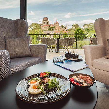 Mediterraneo Luxury Room Esztergom Exterior photo